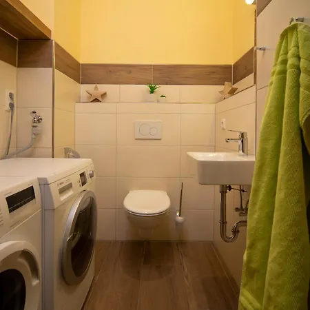 Daire Blick Breitenberg *